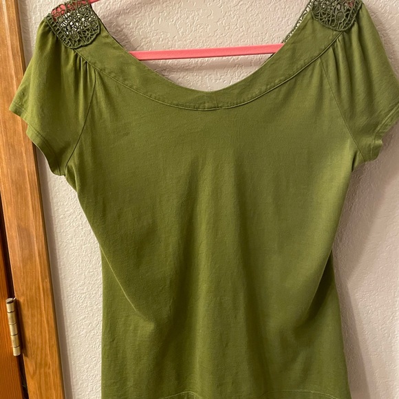 Ann Taylor Green Cap Sleeves Scoop Neck Top medium - Picture 3 of 5